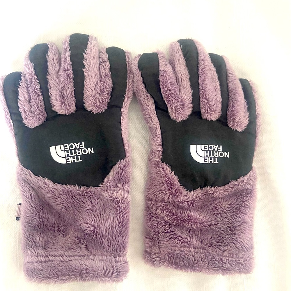 Girls The North Face Osito gloves size Medium